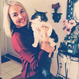 Meet your Posher, Nicole